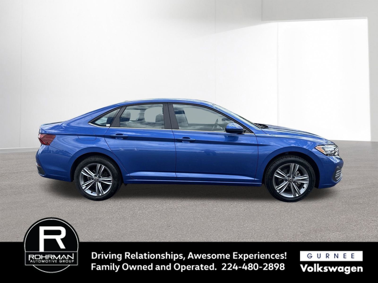 Used 2023 Volkswagen Jetta SE FWD image 9