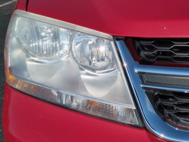 Used 2012 Dodge Avenger SXT Plus FWD image 10