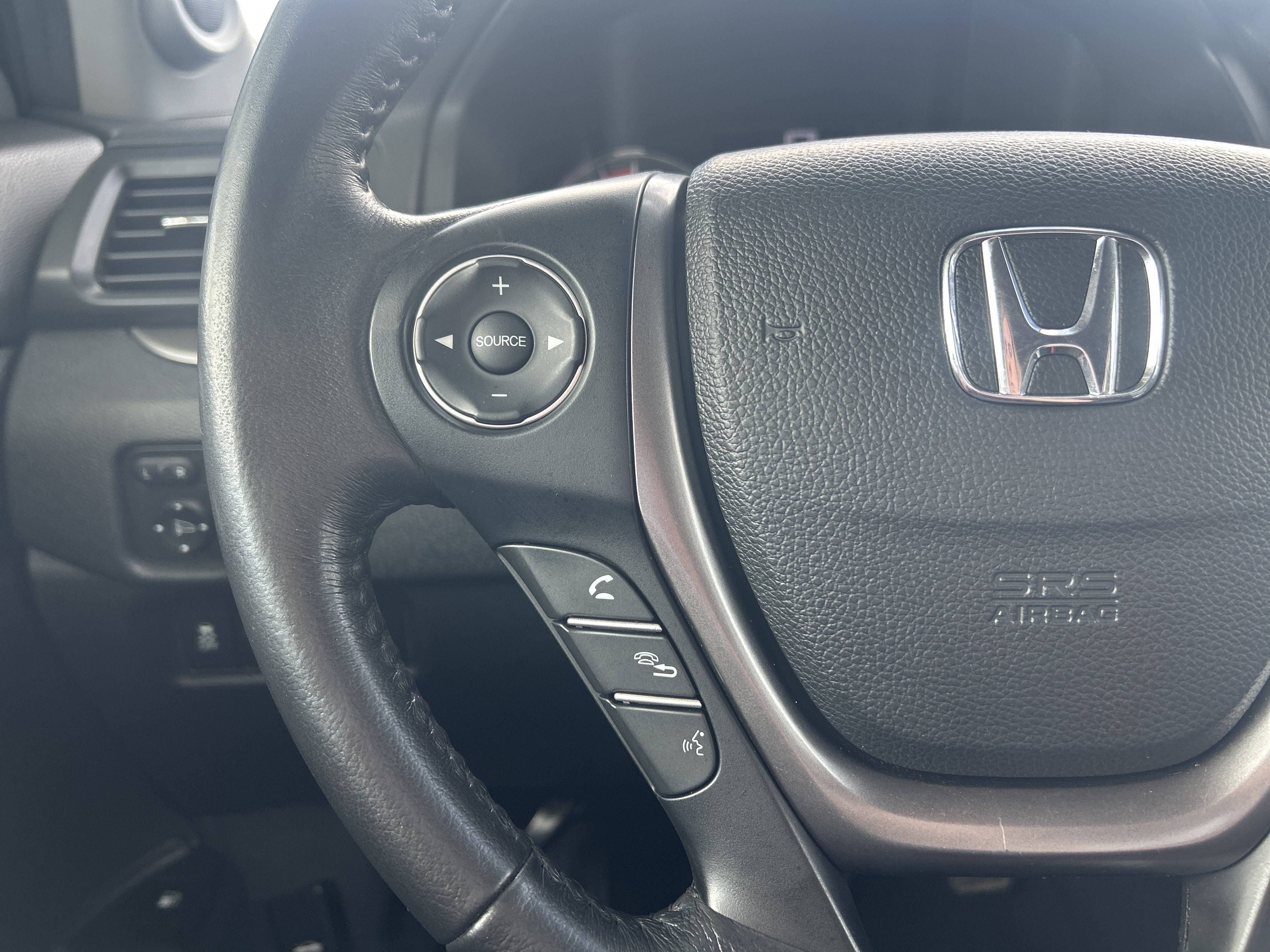Used 2018 Honda Ridgeline RTL image 18