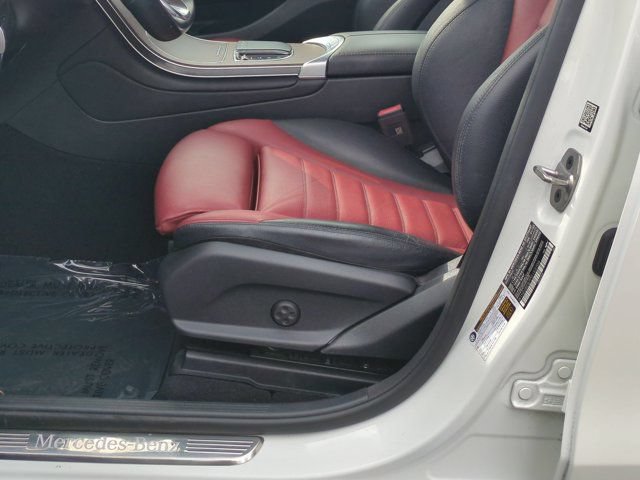 Used 2023 Mercedes-Benz GLC 300 4MATIC Coupe image 12