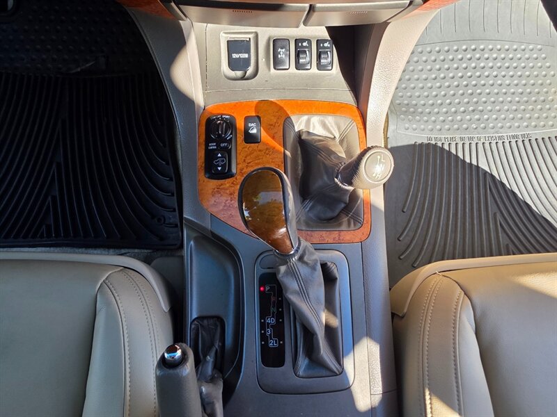 Used 2004 Lexus GX 470 AWD/4WD image 33
