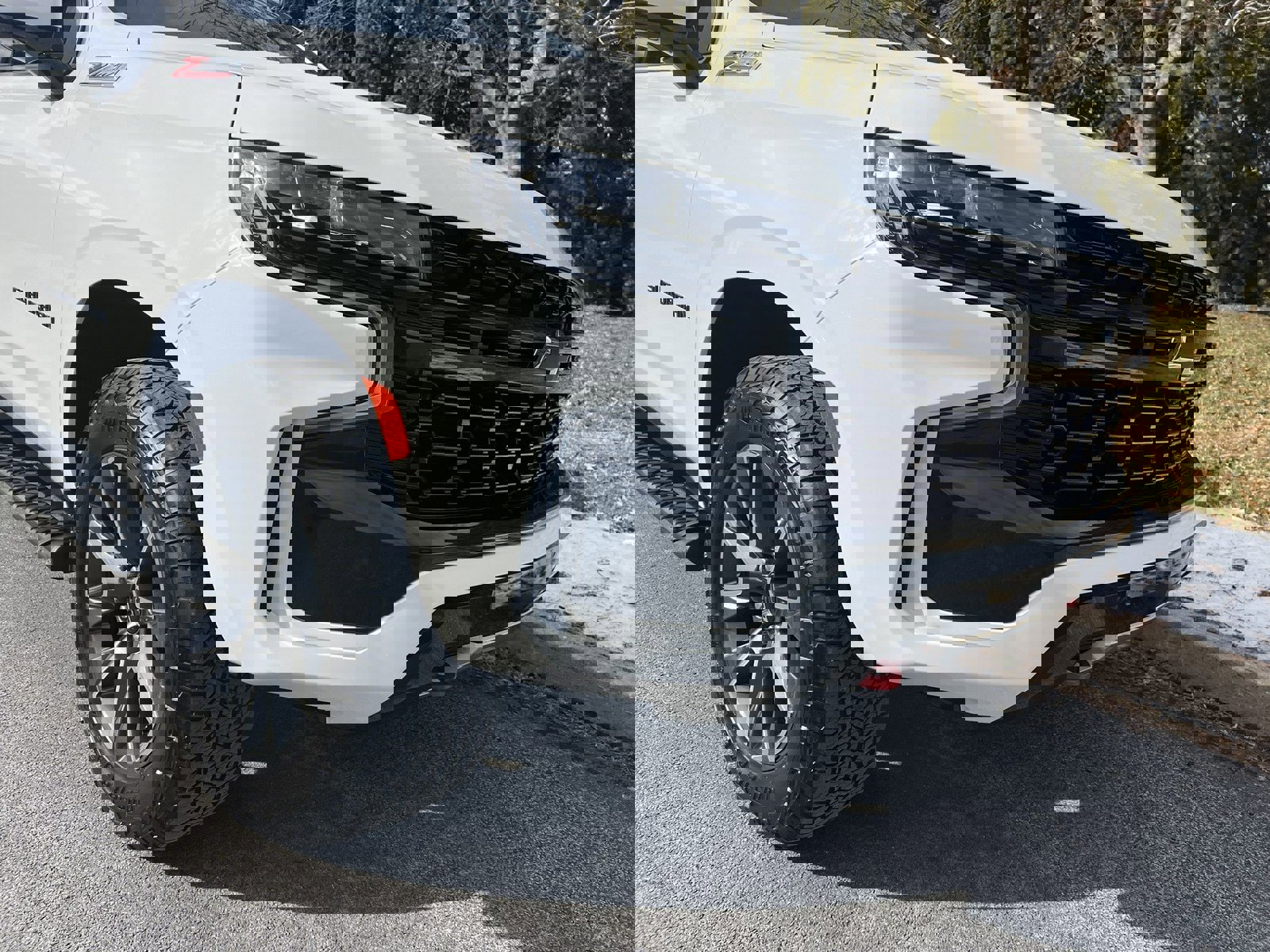 Used 2023 Chevrolet Suburban Z71 w/ Luxury Package image 71