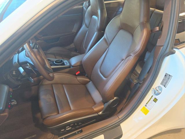 Used 2024 Porsche 911 Carrera RWD image 5