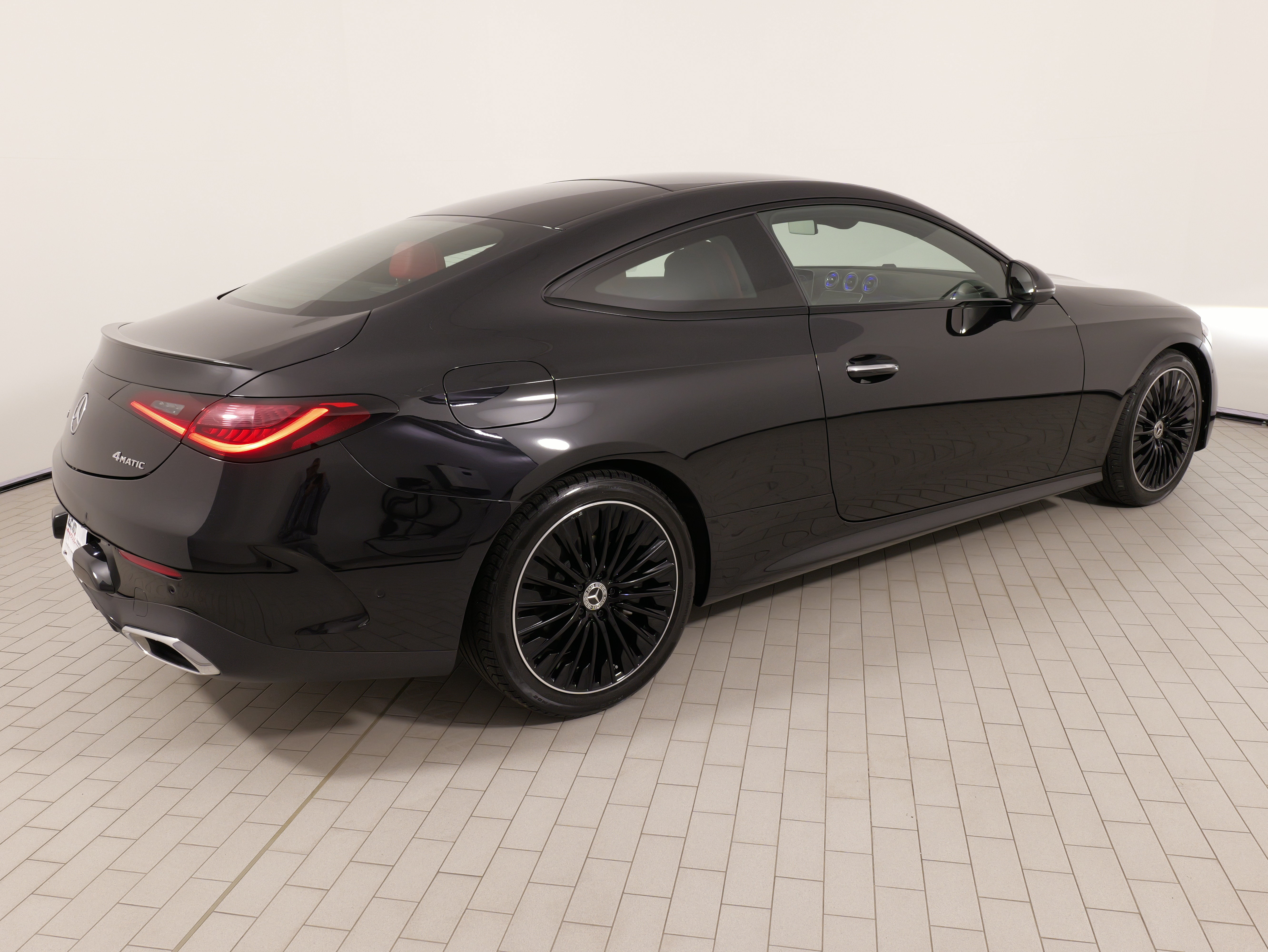 Used 2024 Mercedes-Benz CLE 300 4MATIC Coupe image 11