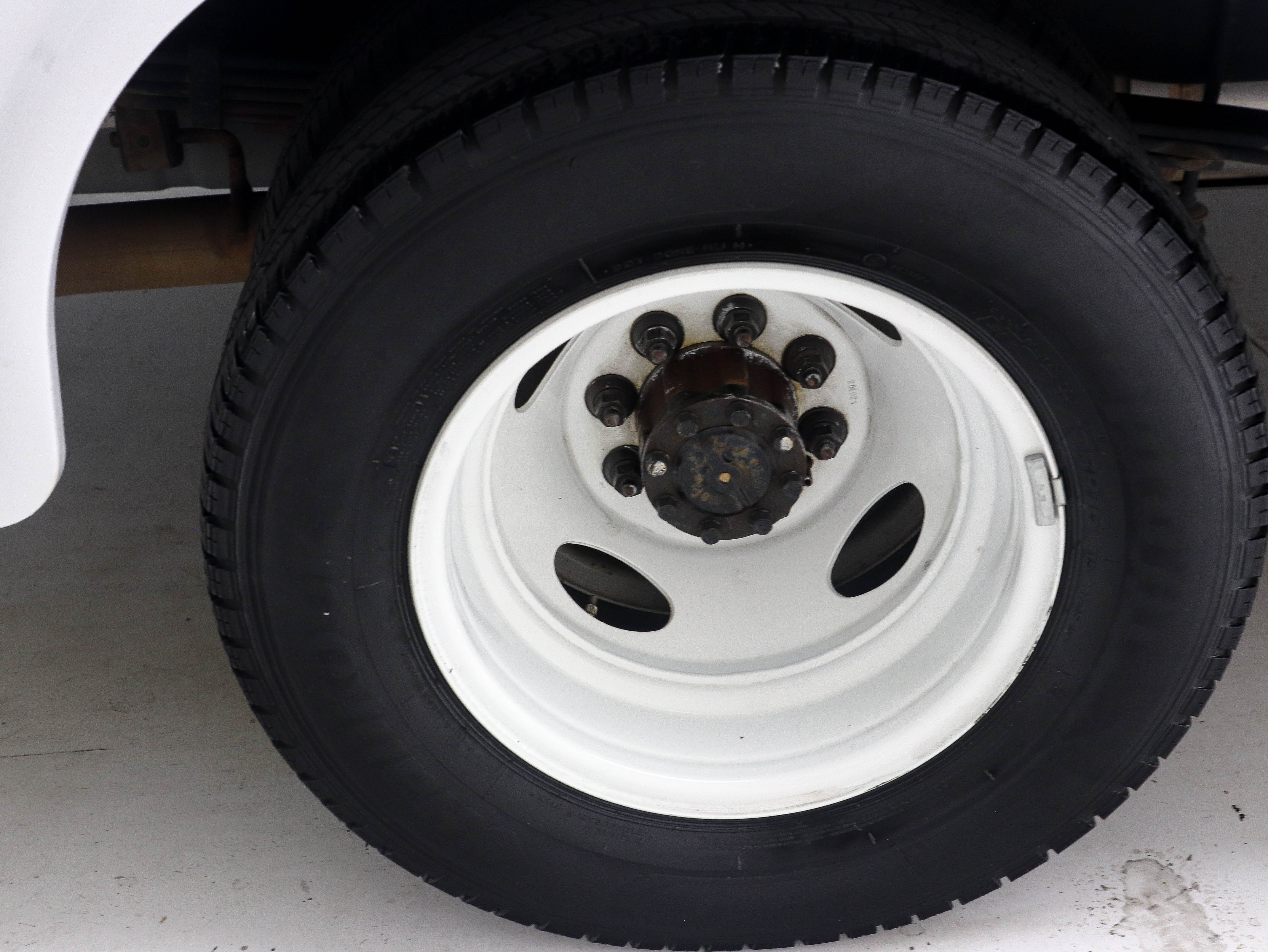 Used 2024 Ford E-350 and Econoline 350 Super Duty w/ Power Windows & Locks Group RWD image 30