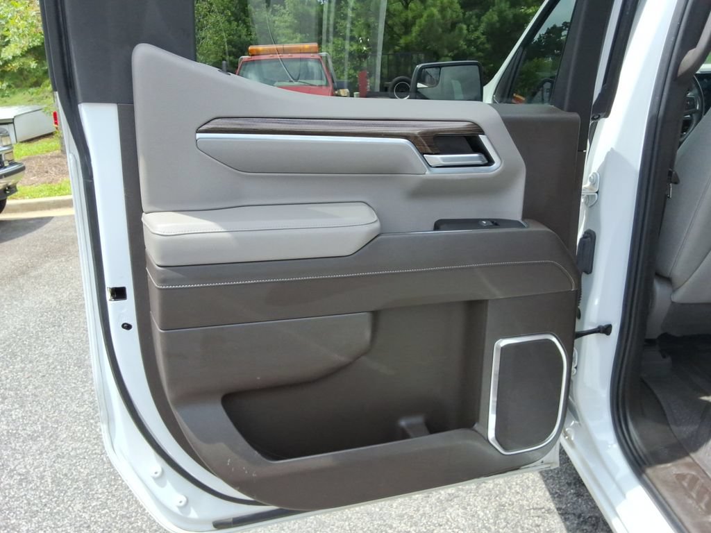 Certified 2022 Chevrolet Silverado 1500 LT w/ Protection Package AWD/4WD image 17