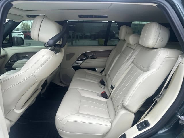 Used 2025 Land Rover Range Rover Long Wheelbase SE AWD/4WD image 10