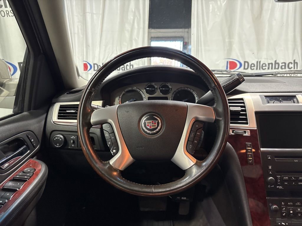 Used 2009 Cadillac Escalade EXT image 13