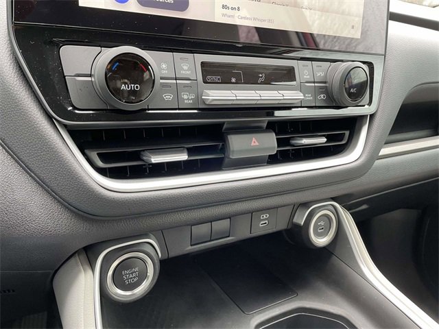 Used 2025 Toyota Grand Highlander FWD image 30
