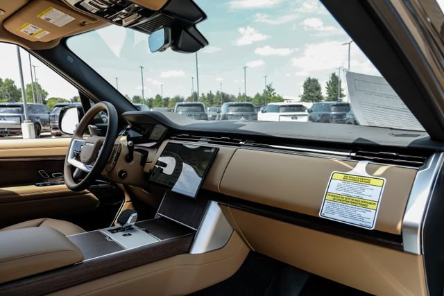 New 2026 Land Rover Range Rover SE AWD/4WD image 15