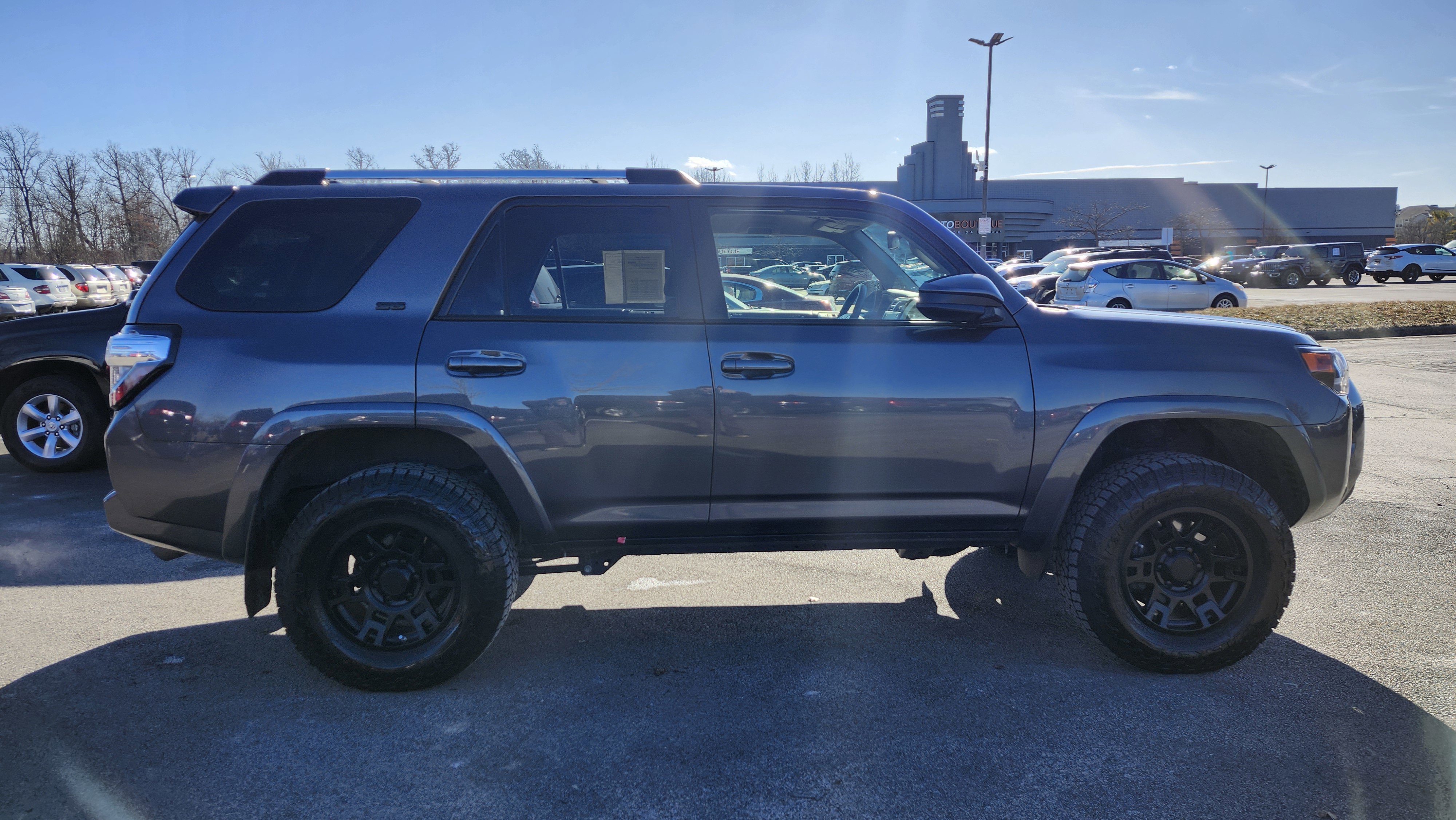 Used 2023 Toyota 4Runner SR5 image 17