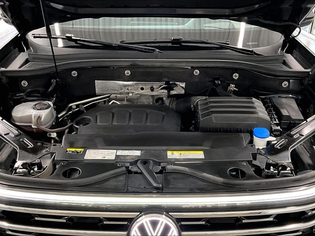 Used 2024 Volkswagen Atlas SEL AWD/4WD image 30
