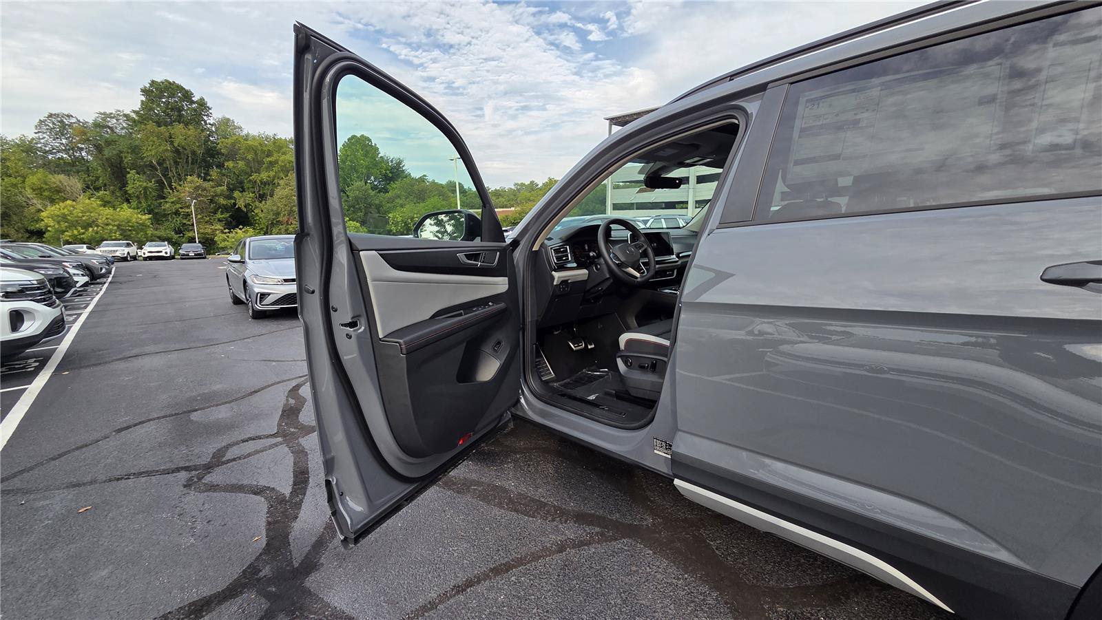 New 2026 Volkswagen Atlas Peak Edition AWD/4WD image 11