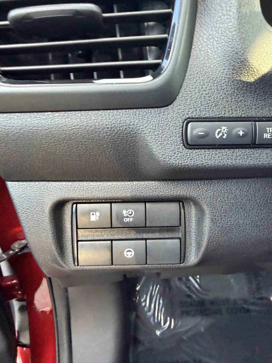 Used 2018 Nissan Leaf SV w/ SV Technology Package image 29