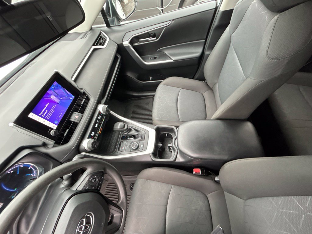 Used 2024 Toyota RAV4 XLE AWD/4WD image 15