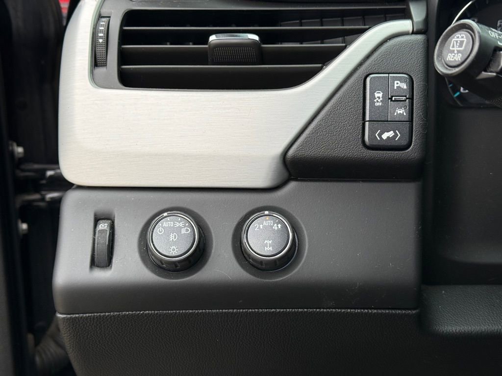 Used 2020 GMC Yukon SLT image 17