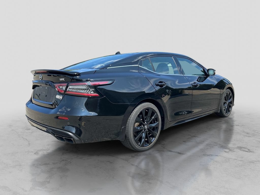 Certified 2022 Nissan Maxima SR w/ Sport Mat Group FWD image 5