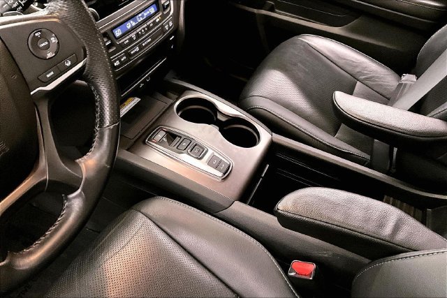 Used 2023 Honda Passport EX-L image 16