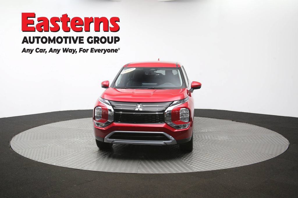 Used 2025 Mitsubishi Outlander SE AWD/4WD image 54