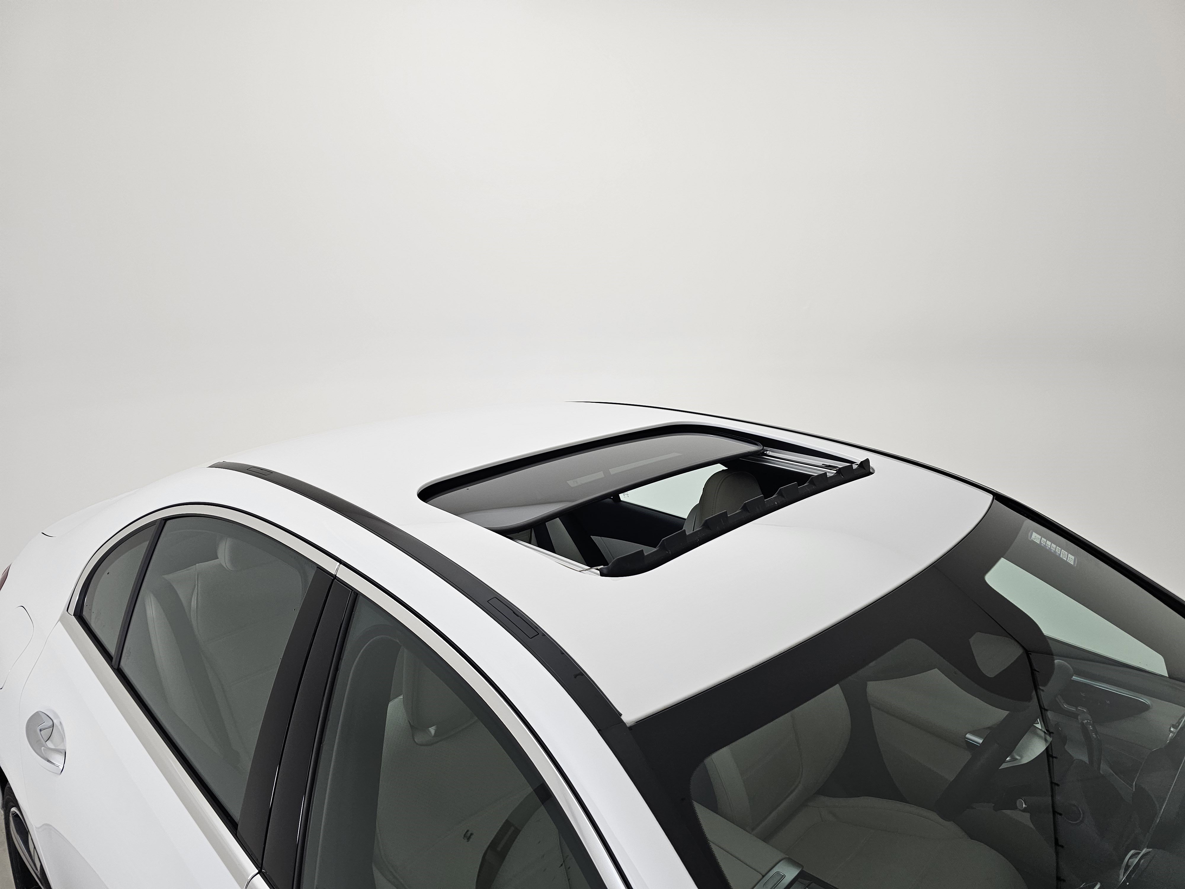 Used 2025 Mercedes-Benz C 300 4MATIC Sedan image 40