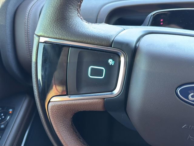 Used 2025 Ford Expedition Max King Ranch image 20