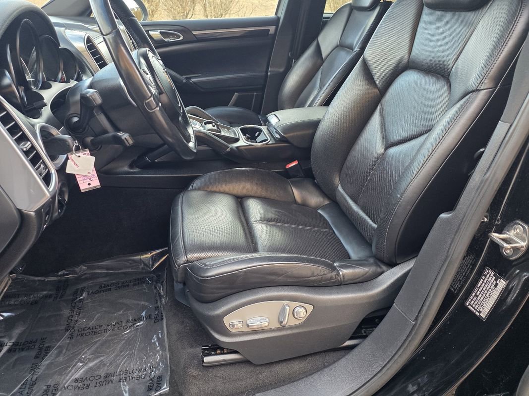 Used 2012 Porsche Cayenne S image 16