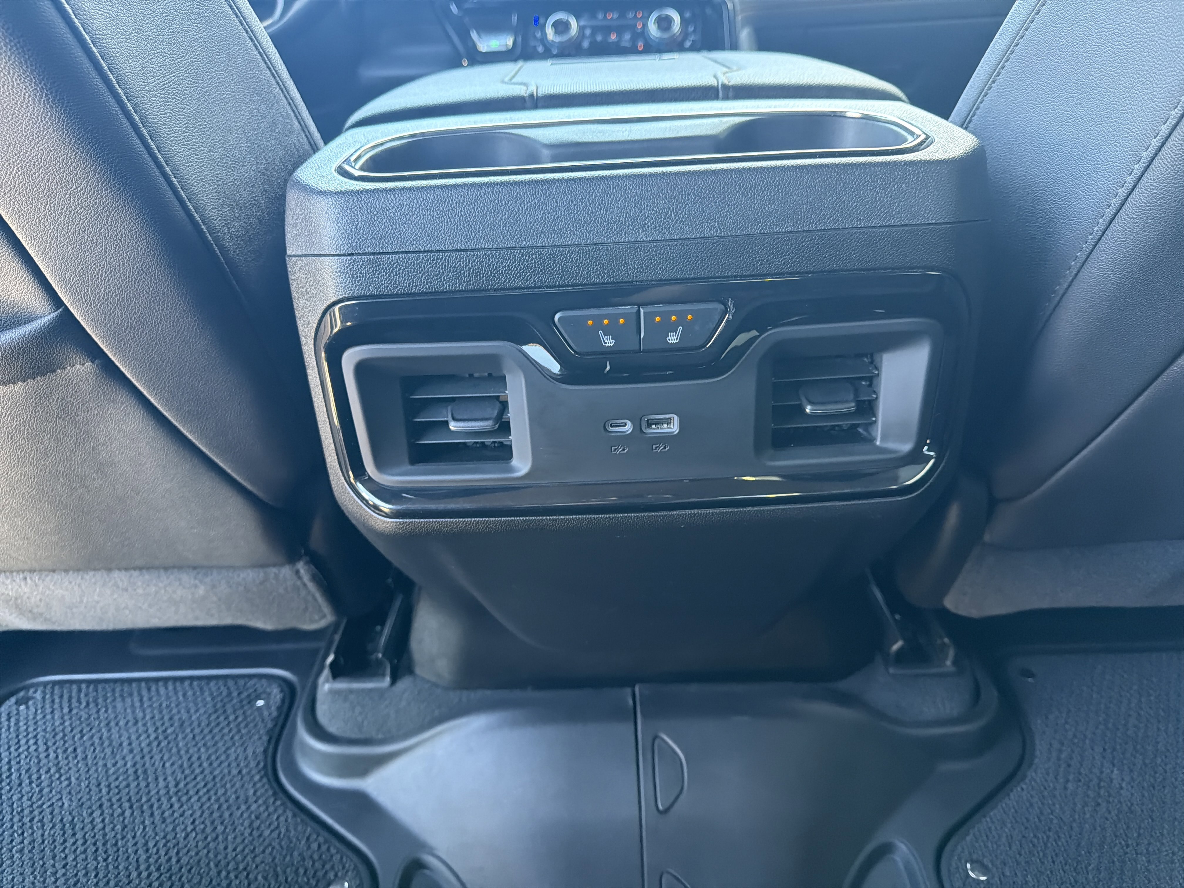 Used 2025 GMC Sierra 2500 AT4 w/ AT4 Premium Plus Package AWD/4WD image 30