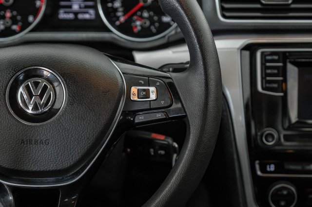 Used 2016 Volkswagen Passat 1.8T S w/ Lighting Package (P06) image 15