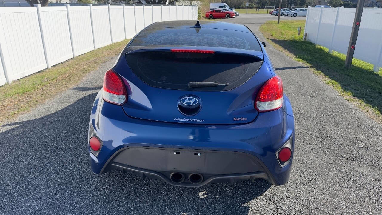 Used 2017 Hyundai Veloster Turbo image 7