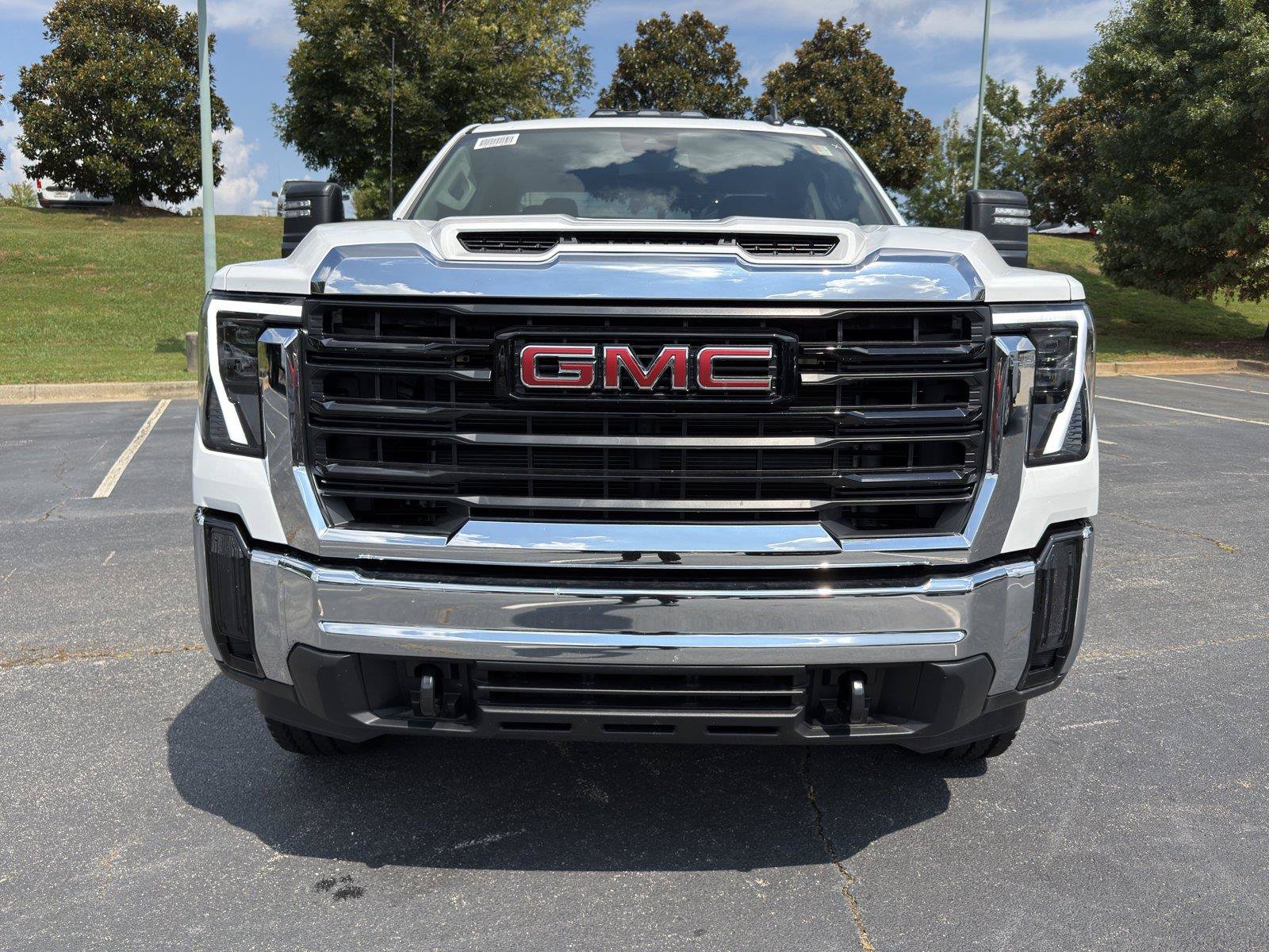 New 2026 GMC Sierra 2500 Pro w/ Convenience Package RWD image 2
