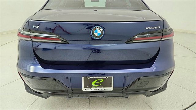 Used 2023 BMW i7 xDrive60 image 11