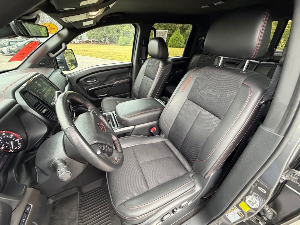 Used 2024 Nissan Titan PRO-4X image 13