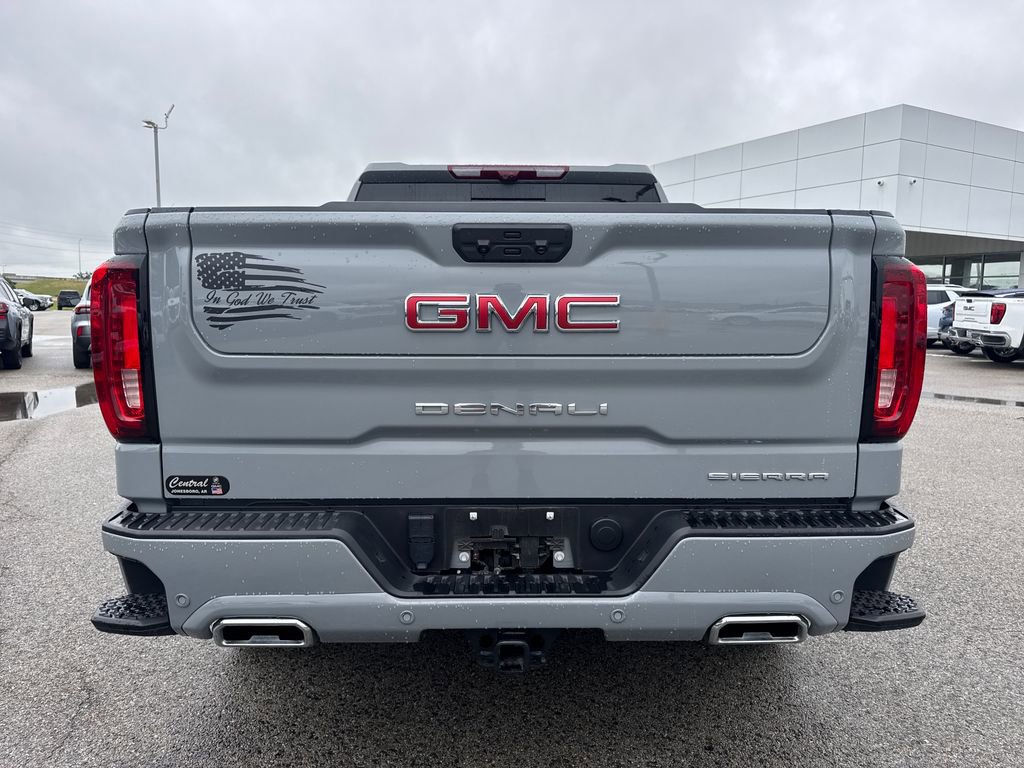Used 2024 GMC Sierra 1500 Denali AWD/4WD image 5