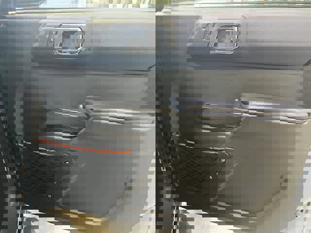 New 2025 Ford Bronco Raptor w/ Interior Carbon Fiber Pack AWD/4WD image 38