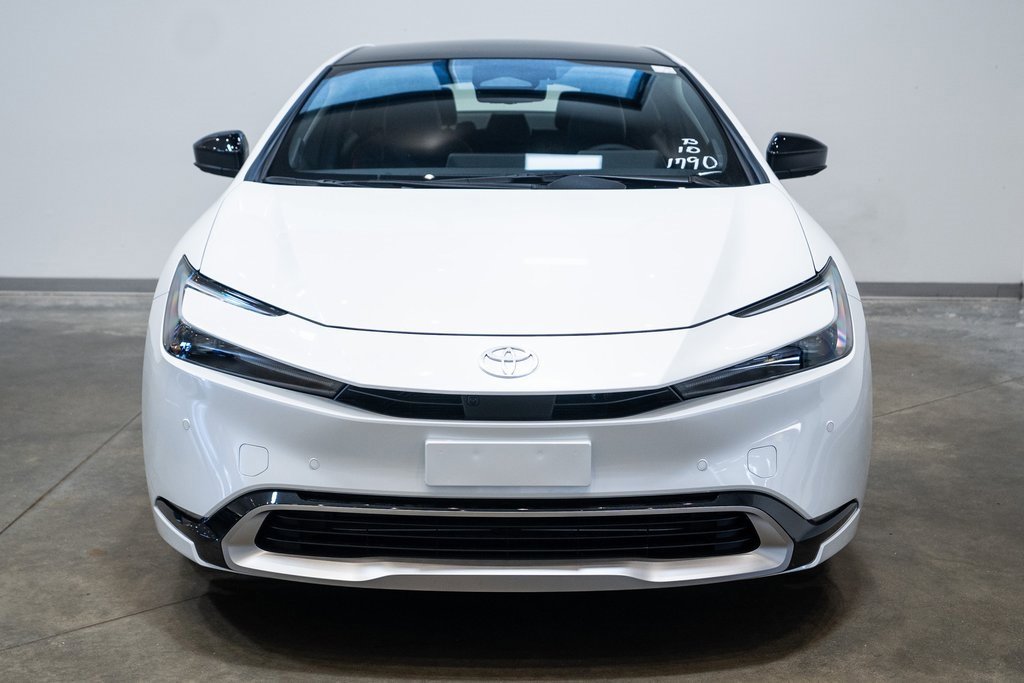 New 2026 Toyota Prius Plug-In Hybrid image 2