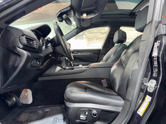 Used 2021 Maserati Levante $82K MSRP image 13