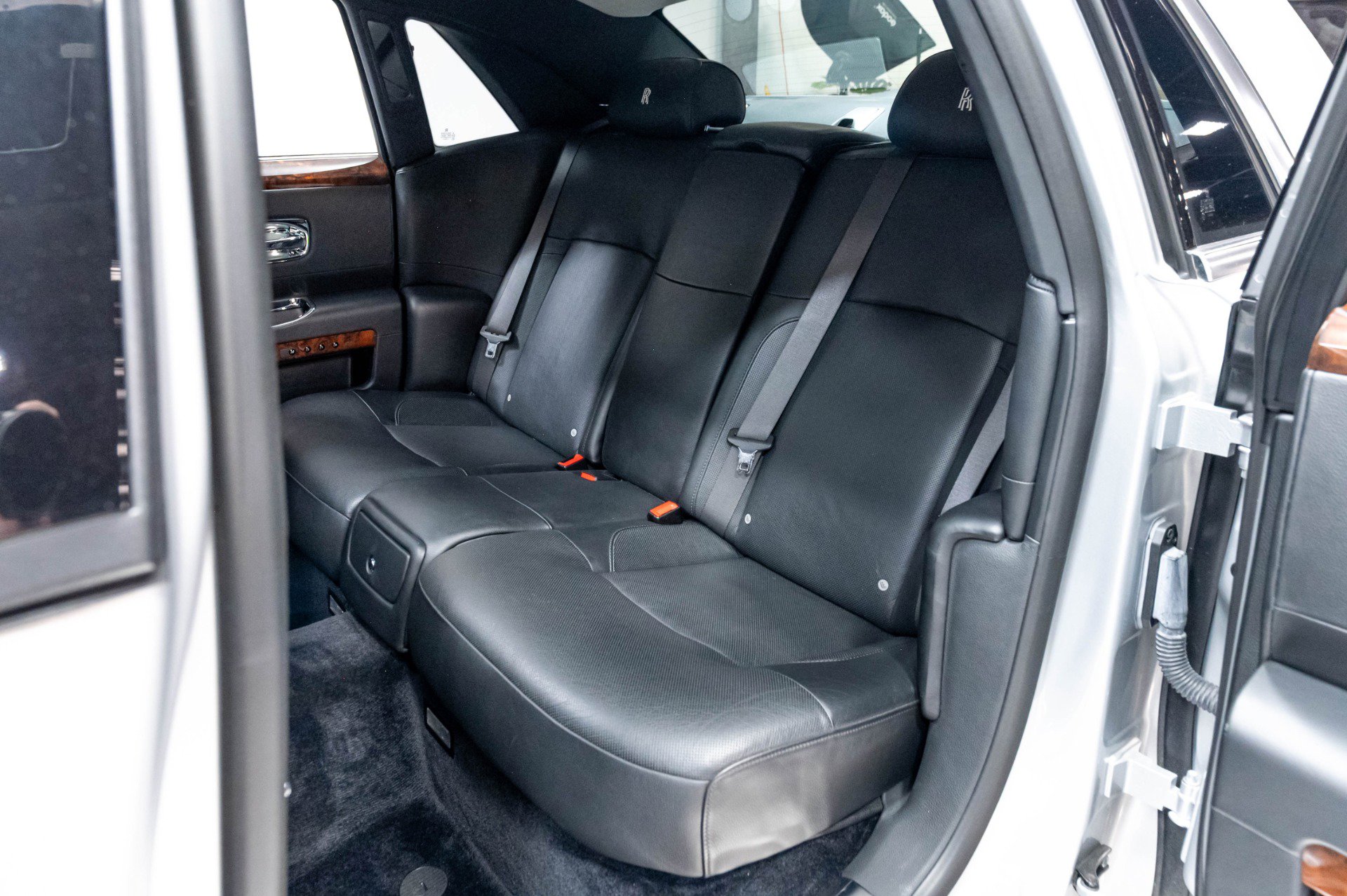 Used 2012 Rolls-Royce Ghost RWD image 46