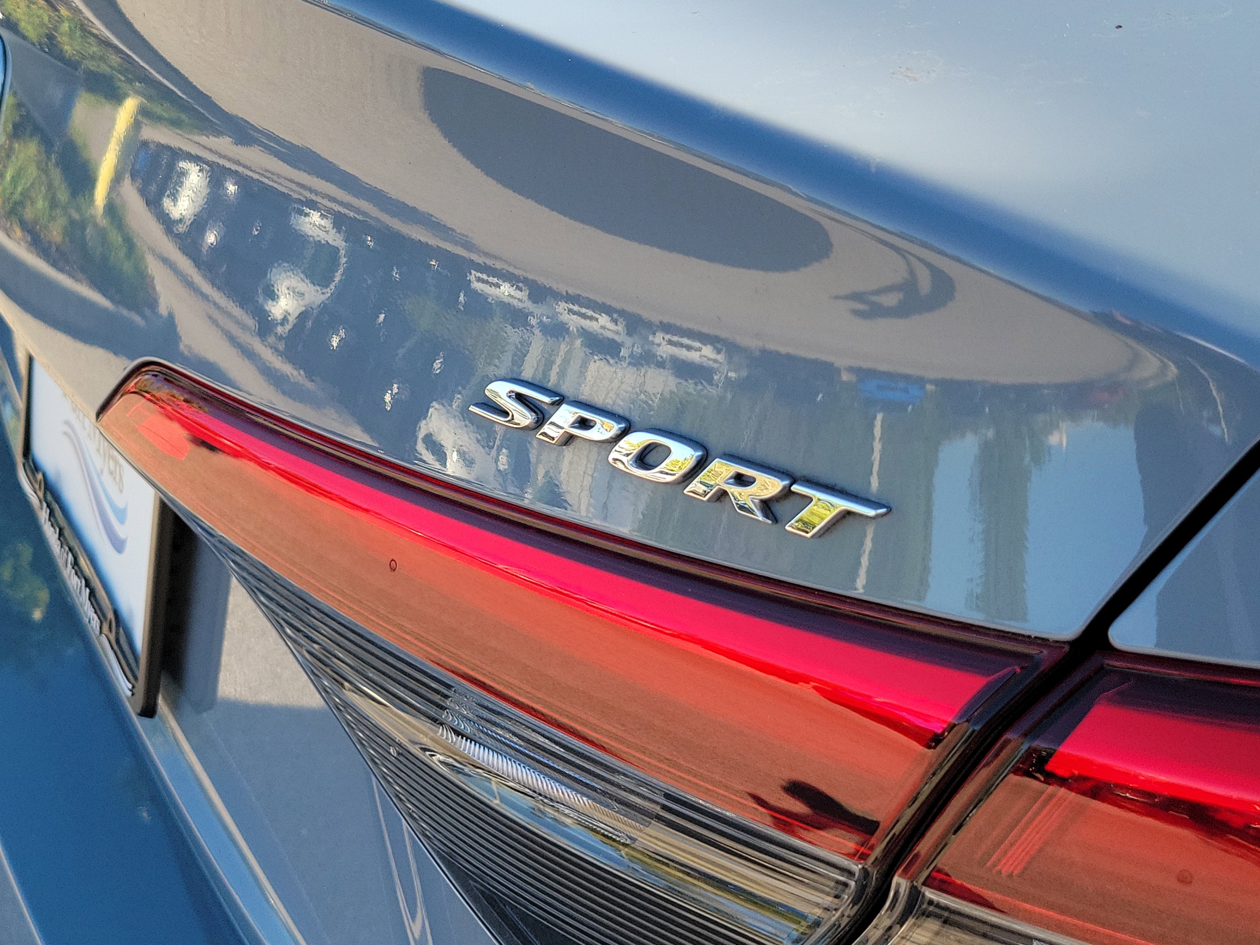 Used 2023 Honda Civic Sport image 9