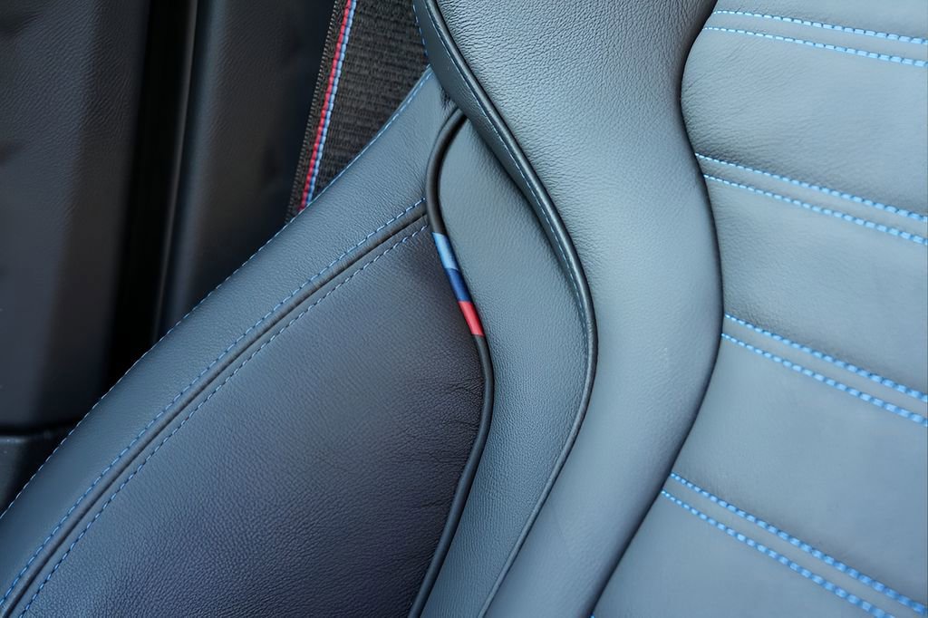 Used 2023 BMW M2 w/ Lighting Package image 63