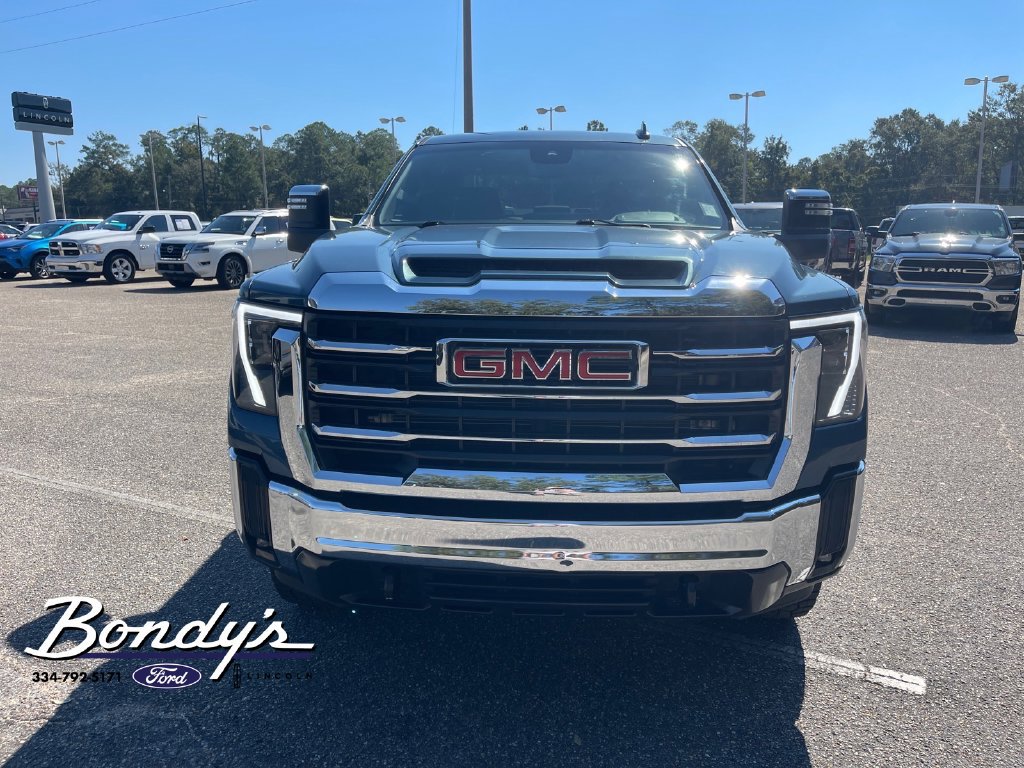Used 2024 GMC Sierra 2500 SLT w/ Max Trailering Package AWD/4WD image 2