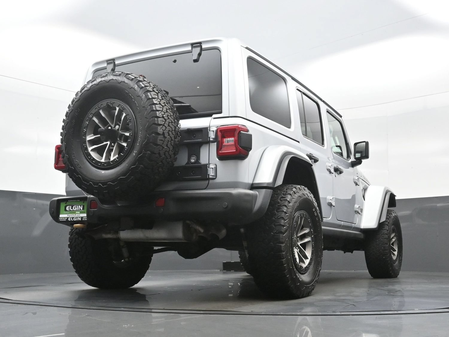 Used 2024 Jeep Wrangler Unlimited Rubicon 392 AWD/4WD image 31