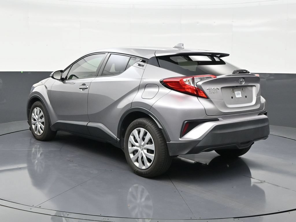 Used 2020 Toyota C-HR LE FWD image 3