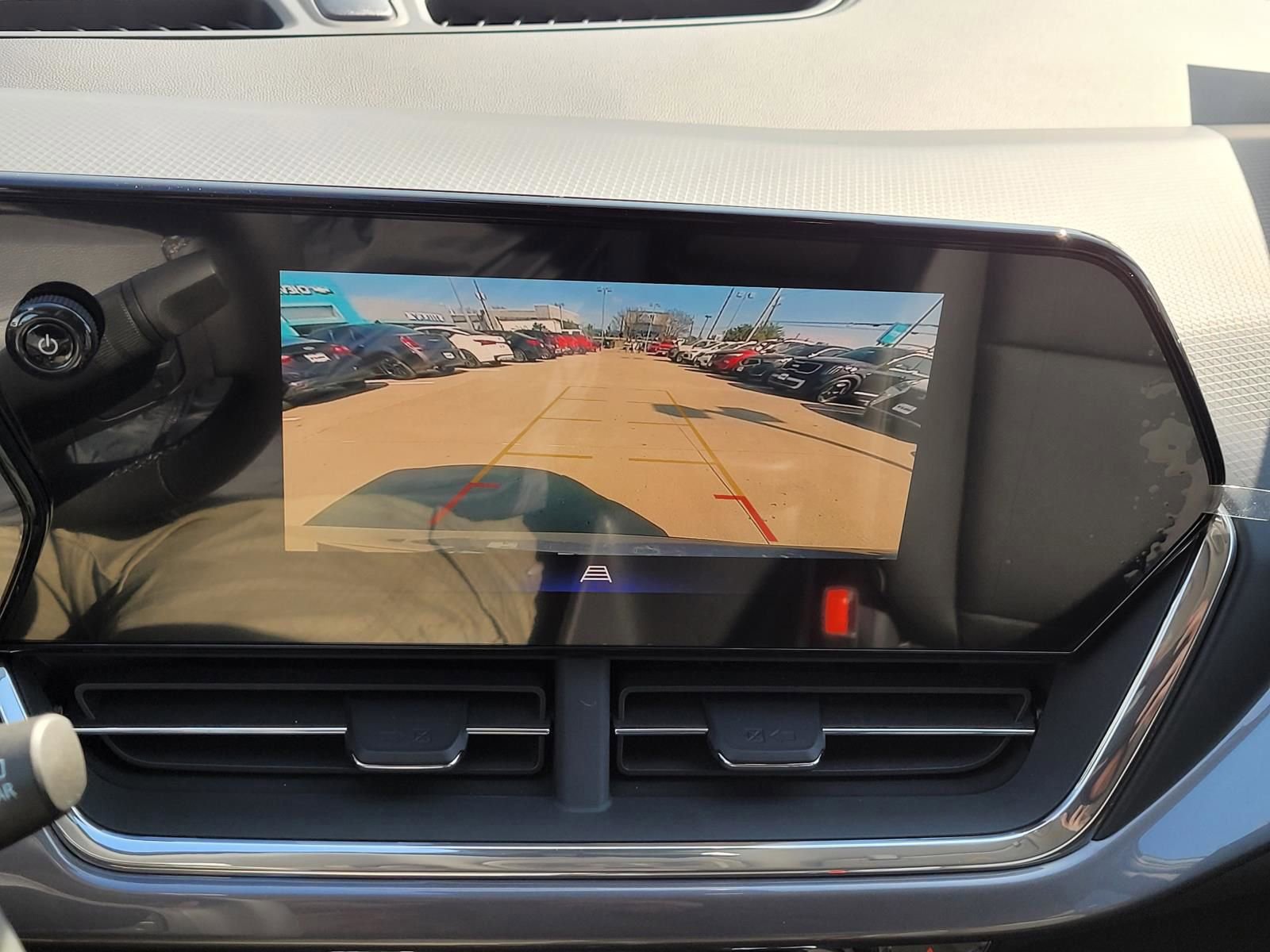 New 2026 Chevrolet Trax ACTIV w/ Driver Confidence Package FWD image 18