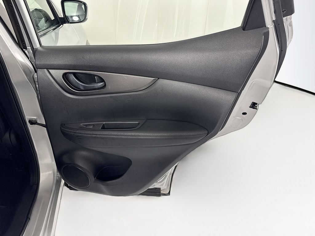 Used 2021 Nissan Rogue Sport S AWD/4WD image 27