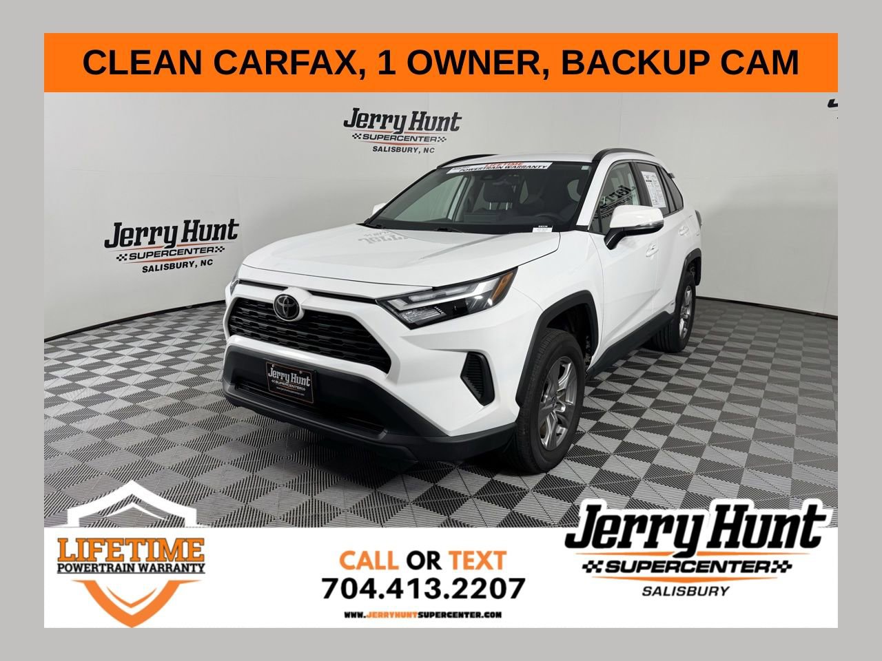 Used 2025 Toyota RAV4 XLE AWD/4WD image 1