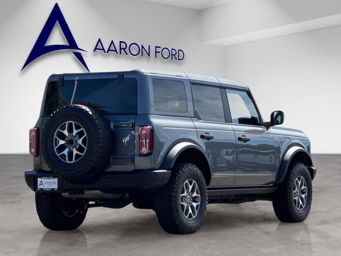 Used 2025 Ford Bronco Badlands image 6