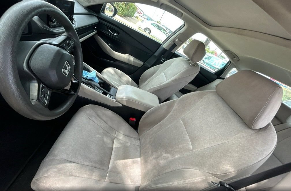 Certified 2023 Honda Accord EX image 12