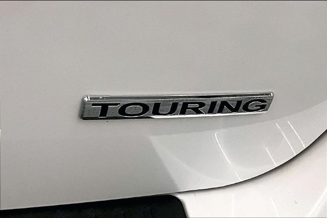 Used 2025 Honda Odyssey Touring image 9