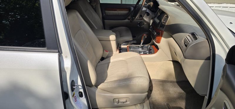 Used 2003 Lexus LX 470 4WD image 16