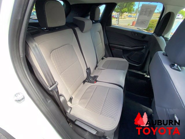 Used 2022 Ford Escape SE FWD image 11